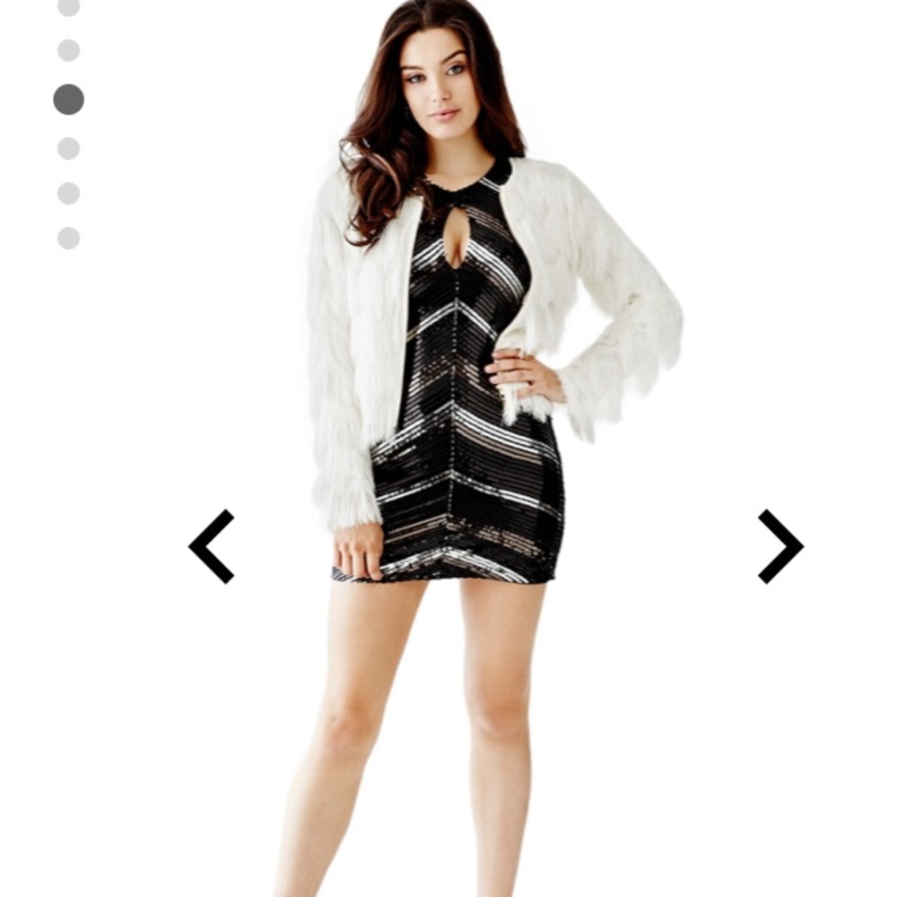 Guess White Fringe Jacket NWOT ๐ฅฐ๐๐ - Picture 3 of 4
